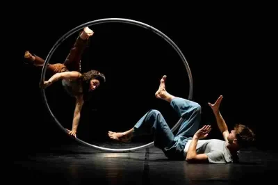 Spectacle-indifference-8211-Chaumont_3858350