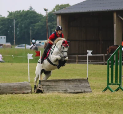 Stage-ado-12-18-ans-quotImmersion-en-section-sportive-equitationquot-6-jours-au-Domaine-de-Firfol-8211-Firfol_2344715