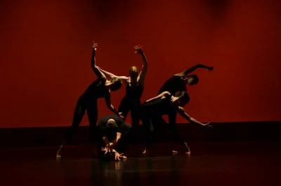 Stage-danse-quotDe-l039improvisation-a-l039ecriture-choregraphiquequot-8211-23-05-2025-8211-Rouffignac-Saint-Cernin-de-Reilhac_2544150