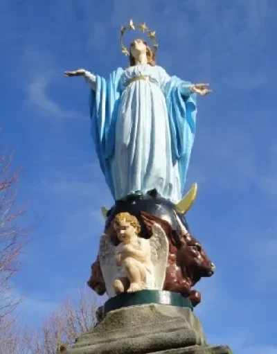 Statue-de-la-Vierge-du-Village-8211-Salles-Curan_2232714