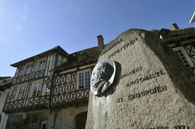 Stele-de-Guillaume-Dupuytren-a-Pierre-Buffiere-8211-Pierre-Buffiere_2856792