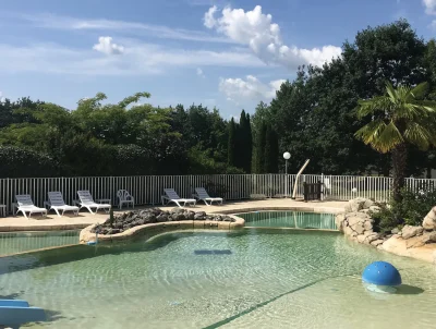 Studio-Les-Collines-8211-Domaine-de-la-Chapelle-en-Correze-8211-La-Chapelle-aux-Brocs_2385422