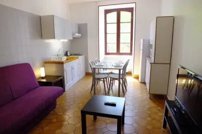 Studio-coeur-de-village-8211-Saint-Jean-du-Bruel_2263521