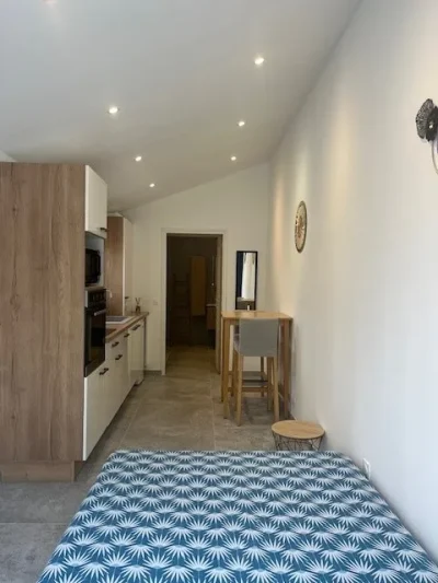 Studio-essentiel-8211-Istres_2854476
