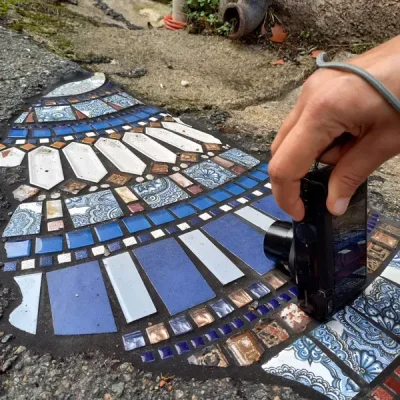 Suivez-la-guide-a-la-decouverte-du-Street-art-en-Vallee-du-Lot-8211-Cransac_3526389