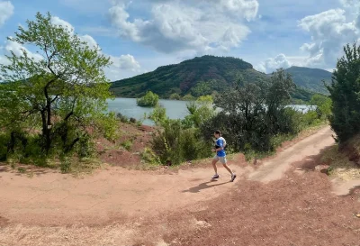 TRAIL-DU-TOUR-DU-LAC-DU-SALAGOU-AU-DEPART-DES-VAILHES-8211-GR®-DE-PAYS-ENTRE-2-LACS-AVENE-–-SALAGOU-8211-Celles_3072165-1