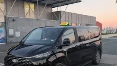 Taxi-Liberty-8211-Chatellerault_3868398