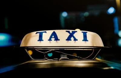 Taxi-SIMOUNET-LABORDE-8211-Arudy_1871396-2