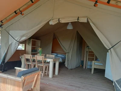 Tente-Safari-Colorado-Camping-La-Perle-8211-Saint-Medard-la-Rochette_3494342