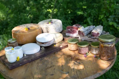 Theatre-8211-Repas-8211-Danse-traditionnelle-8211-28-09-2025-8211-Castetis_2484343