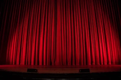 Theatre-8211-Whatsapiennes-8211-05-10-2025-8211-Tursac_3107915