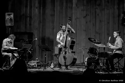 Theatre-du-Fon-du-Loup-Spoke-Trio-1-8211-17-07-2025-8211-Carves_2762246