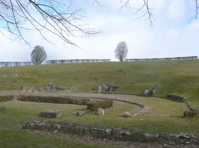 Theatre-gallo-romain-de-Vendeuil-Caply_552882