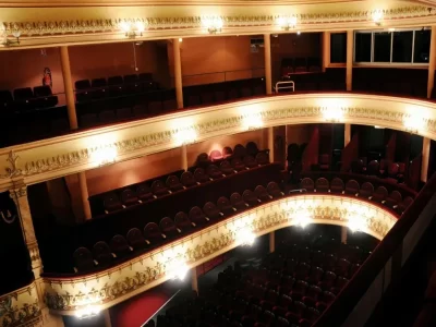 Theatre-municipal-de-Tarascon_712569