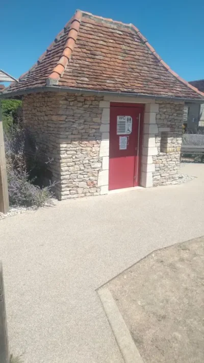 Toilettes-Parking-8211-Loubressac_3086616