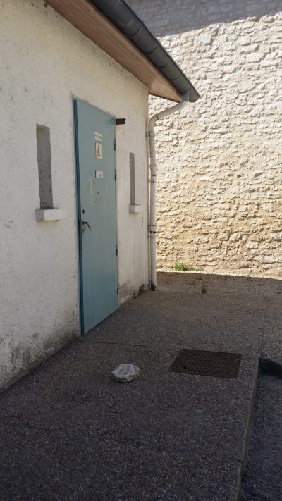 Toilettes-publiques-Salle-des-fetes_31830