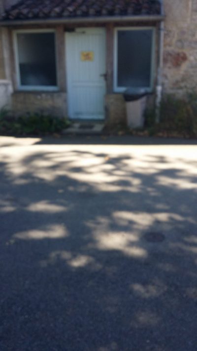 Toilettes-publiques-Varaire_31135