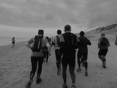 Trail-Running-sur-Omaha-Beach-8211-Colleville-sur-Mer_1866980