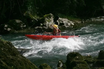 Traqueurs-de-Vagues-8211-Accompagnateur-sports-d039eaux-vives_1132163
