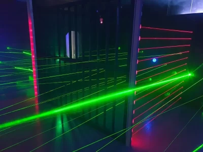 URBAN-GAME-CENTER-8211-LASER-GAME_704281