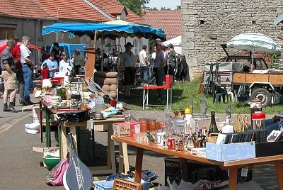 VIDE-GRENIERS-DE-FAVEROLLES-8211-20-07-2025-8211-Faverolles_2559219