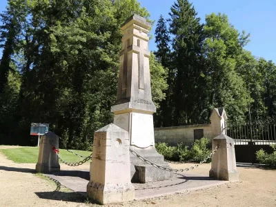 VILLAGE-DETRUIT-DE-CUMIERES-LE-MORT-HOMME_328353