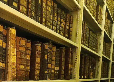 VISITE-GUIDEE-8211-LA-BIBLIOTHEQUE-ENTRE-HISTOIRE-ET-FONDS-ANCIEN-8211-Neufchateau_2201099