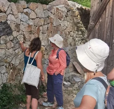 VISITE-GUIDEE-SUR-LE-THEME-DES-PIERRES-SECHES-8211-27-05-2025-8211-Ventalon-en-Cevennes_2290214
