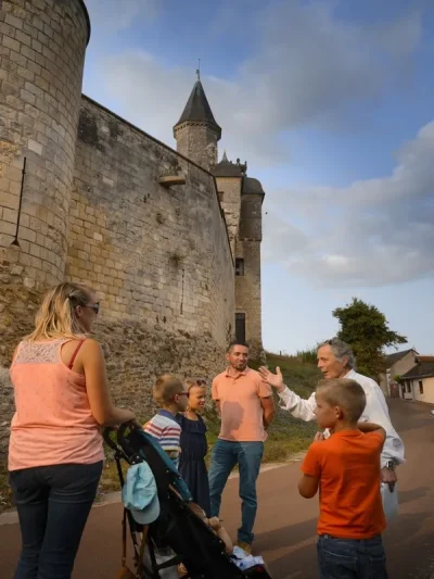 Visite-accompagnee-du-village-8211-Le-Grand-Pressigny_3220285