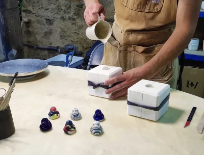 Visite-d039atelier-ceramique-et-boutique-porcelaine-8211-07-07-2025-8211-Oradour-sur-Vayres_2896607