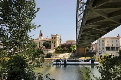 Visite-de-Castelmoron-sur-Lot-8211-01-07-2025-8211-Castelmoron-sur-Lot_2157461
