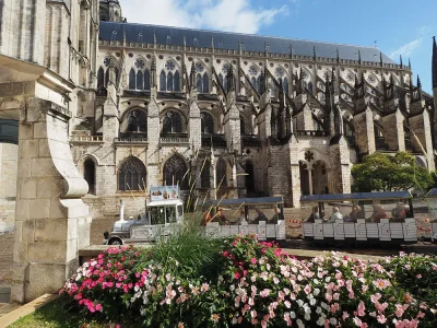 Visite-de-la-ville-en-Petit-train-touristique-8211-Bourges_3239076