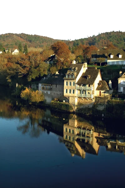 Visite-guidee-A-la-decouverte-du-centre-historique-d039Argentat-8211-02-07-2025-8211-Argentat-sur-Dordogne_2882916