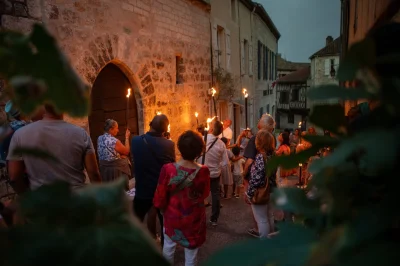 Visite-guidee-Noctambulation-a-Montcuq-8211-24-07-2025-8211-Montcuq-en-Quercy-Blanc_2024001