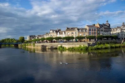 Visite-guidee-de-Mezieres-et-de-la-Tour-du-Roy-8211-07-08-2025-8211-Charleville-Mezieres_2388896