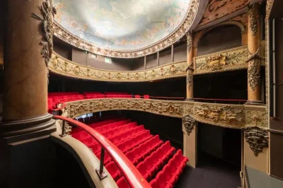 Visite-guidee-de-l039ancien-theatre-a-l039italienne-quotLe-Scalaquot-et-de-l039ancien-tribunal-d039instance-8211-Neufchateau_3328075