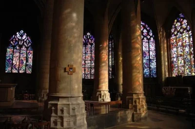Visite-guidee-de-la-Basilique-de-Mezieres-ses-vitraux-et-son-tresor-d039art-sacre-8211-03-07-2025-8211-Charleville-Mezieres_2388886