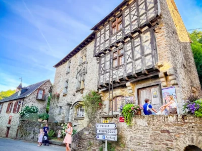 Visite-guidee-du-village-de-Segur-Le-Chateau-et-du-Castrum-de-Segur-8211-16-08-2025-8211-Segur-le-Chateau_2886460
