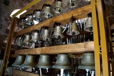 Visite-musicale-commentee-8211-Carillon-de-la-Collegiale-8211-Villefranche-de-Rouergue_3004059