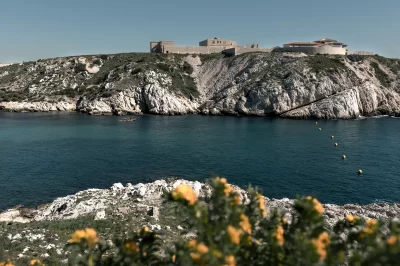 Visiter-Marseille-en-1-jour-8211-Circuit-entre-terre-et-mer_714201