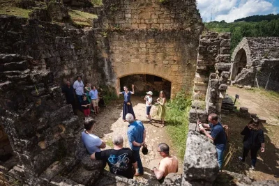 Visites-guidees-8211-Chateaux-en-fete-8211-11-04-2026-8211-Les-Eyzies_3369700