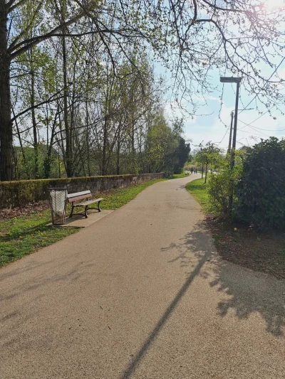 Voie-Verte-de-Brive-la-Gaillarde-entre-Gare-d039Aubazine-Saint-Hilaire-et-Saint-Pantaleon-de-Larche-8211-Aubazines_3713942