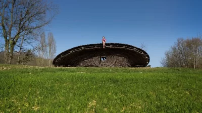 YANE-LAND-ART_568604