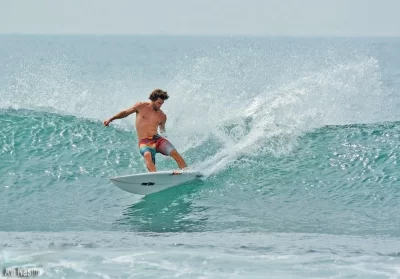 cole-de-surf-Les-Vagues_1060161
