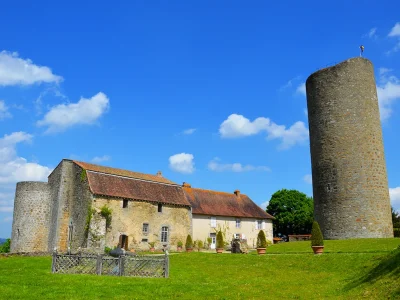glise-Notre-Dame-du-Haut-Chalus-8211-Chalus_2794619