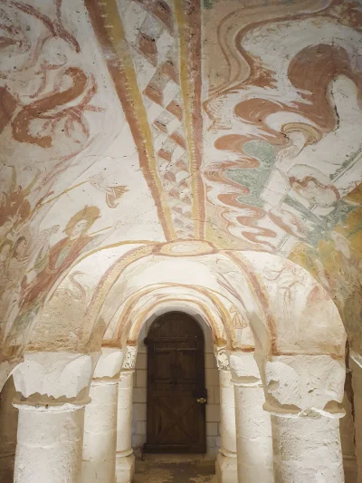 glise-Romane-et-crypte-avec-Fresques-du-XIIe-siecle.-8211-Tavant_3229926